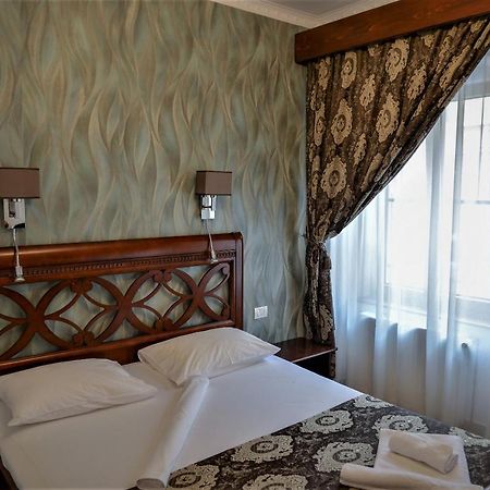 History Apartments Cetatii Сибиу Экстерьер фото
