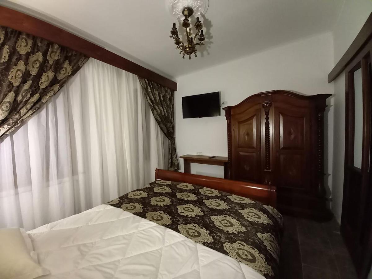 History Apartments Cetatii Сибиу Экстерьер фото