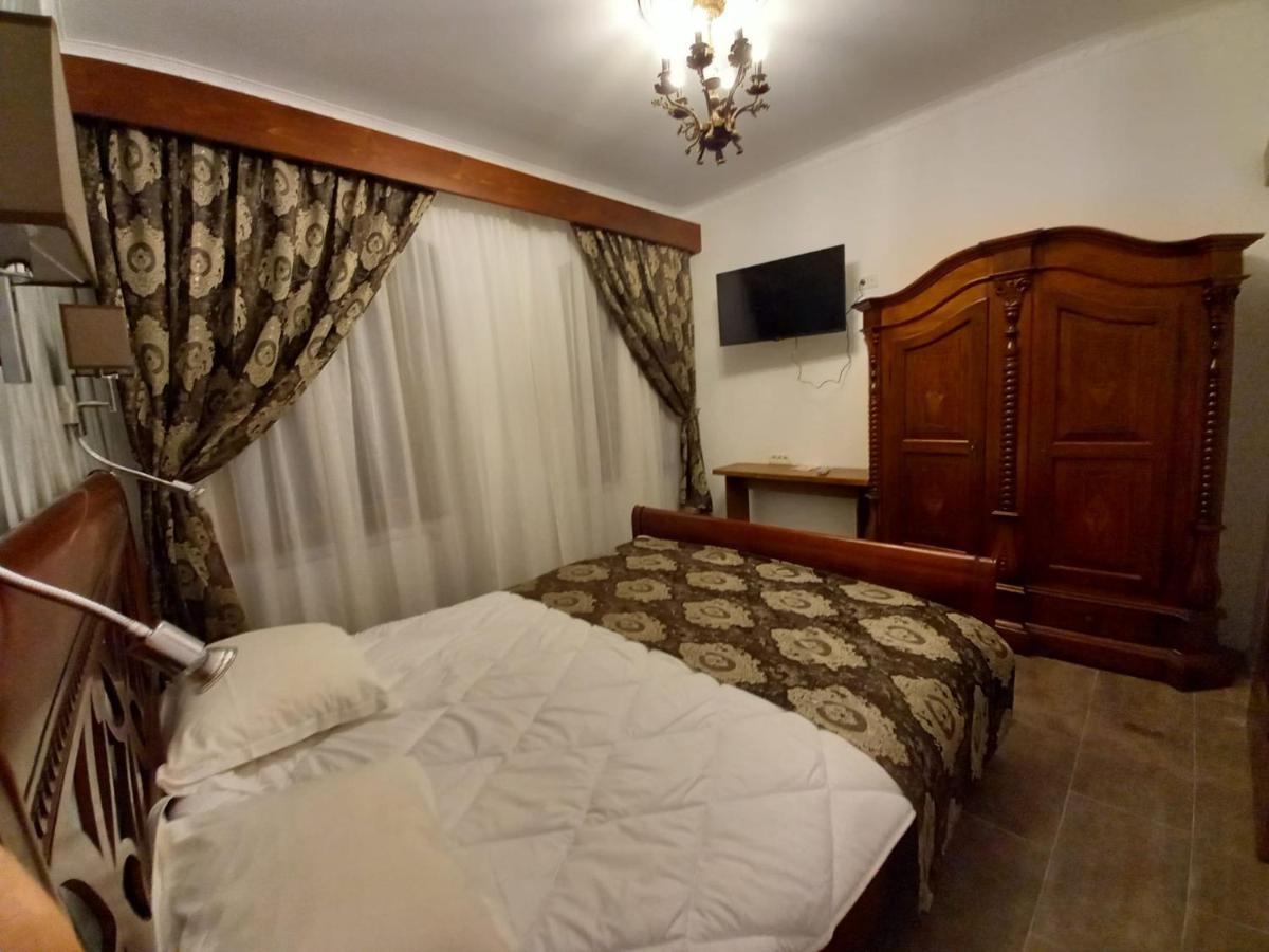 History Apartments Cetatii Сибиу Экстерьер фото