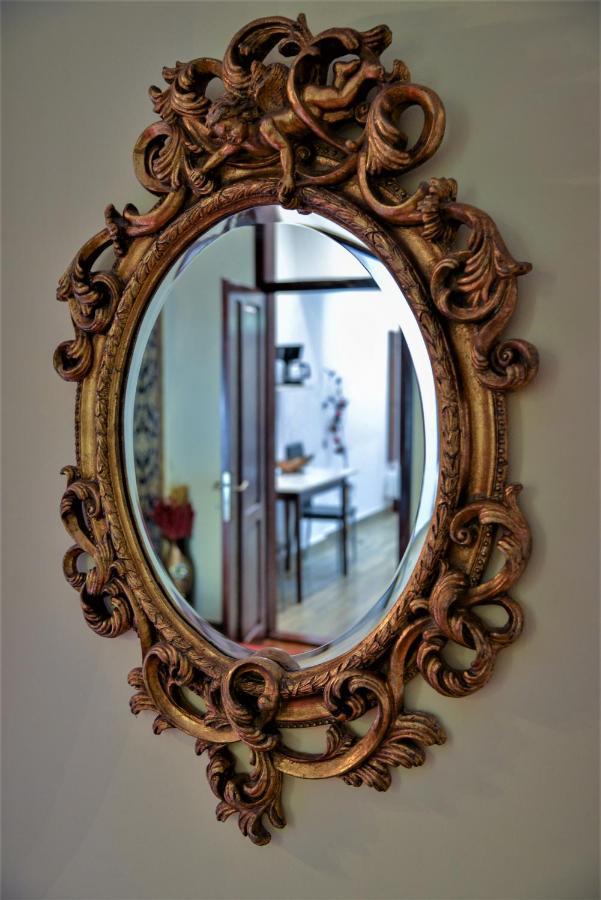 History Apartments Cetatii Сибиу Экстерьер фото