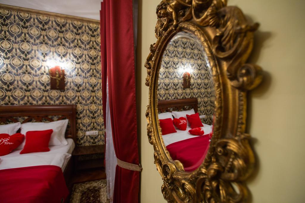 History Apartments Cetatii Сибиу Экстерьер фото